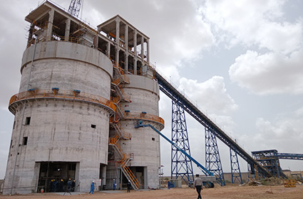 Loading station